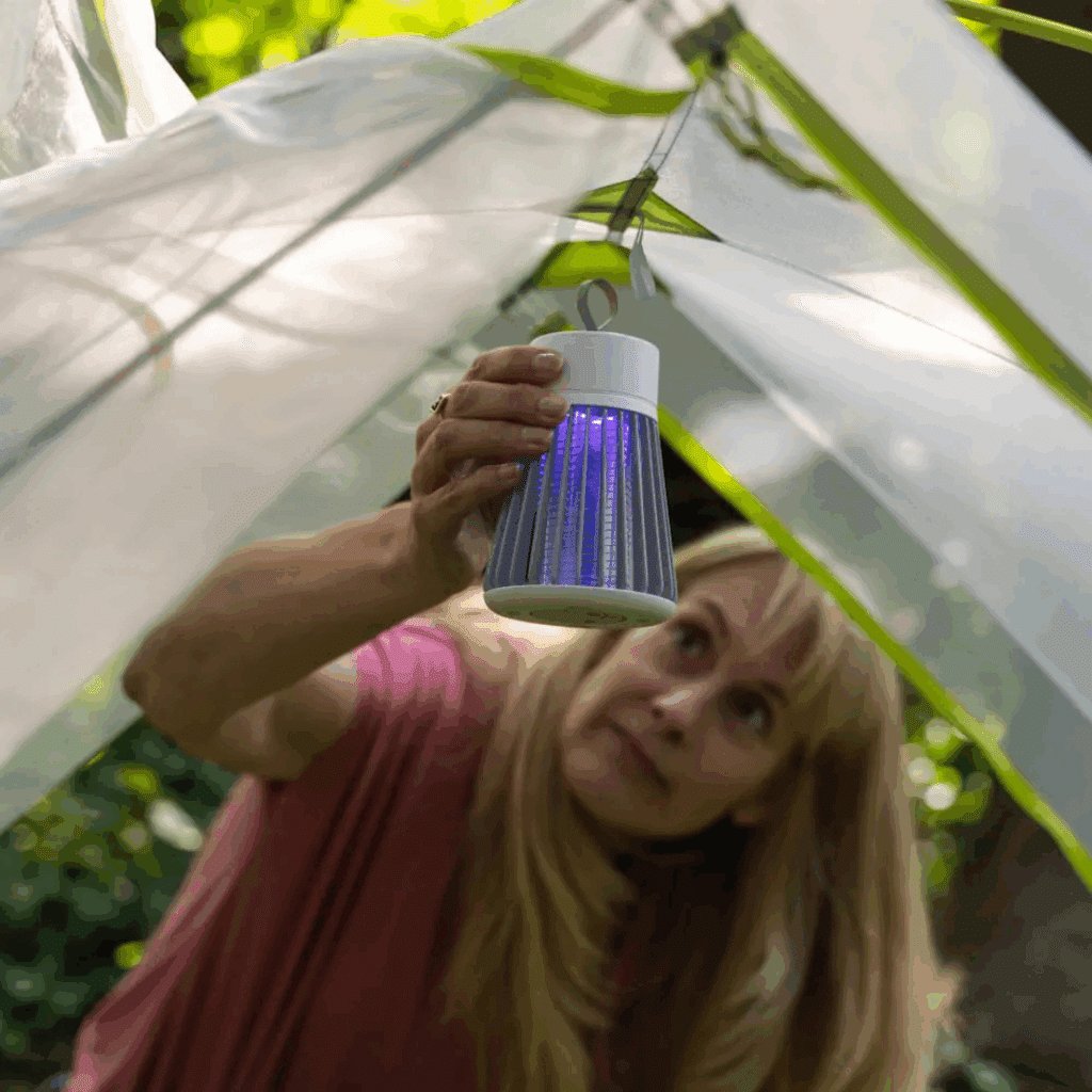 Solar Outdoor Zapper Lantern — IP44